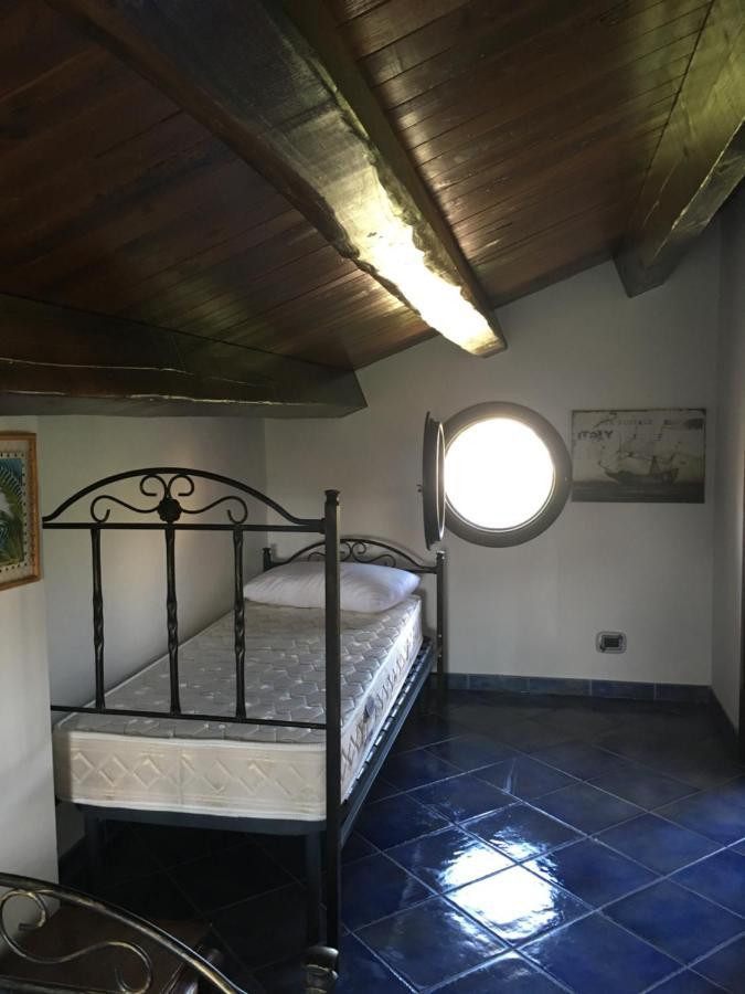 Case Vacanze Casa Romana Lascari Dış mekan fotoğraf